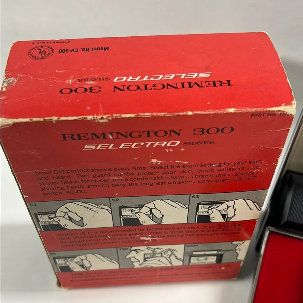 Remington 300 Selectro Vintage Shaver - Black and Silver